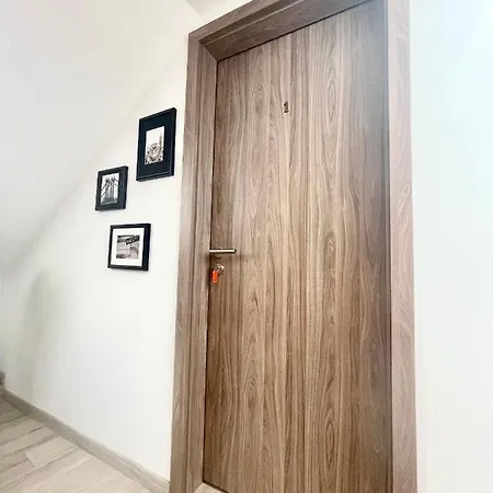 Lemon Apartman * Pécs