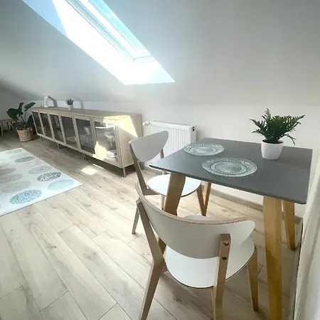 Lemon Apartman * Pécs
